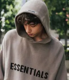即発送 ESSENTIALS FEAR OF GOD プルオーバー パーカーロゴ