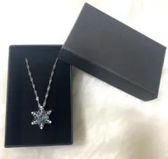 スノーフレーク　ペンダント