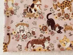 コッカ　生地　猫柄　くすみピンク色　オックス生地　動物柄　綿生地