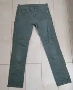 オリーブグリーン パンツ サイズ22