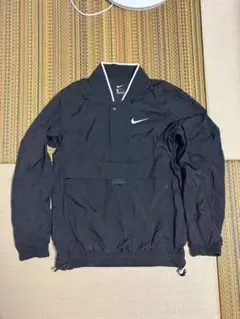 Nike ブラック プルオーバー ジャケット ナイロンジャケット