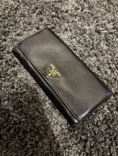 PRADA ブラック レザー 長財布