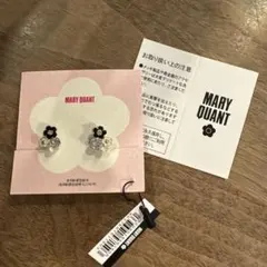 MARY QUANT 花モチーフ イヤリング