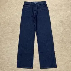 ユニクロ×JW ANDERSON ストレートジーンズ