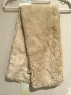 LOWRYS FARM ローリーズファーム　フェイクファー　マフラー　ベージュ