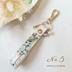 Item thumbnail for item f16be160-f8fe-4ab7-aa5c-462c9ad793c3