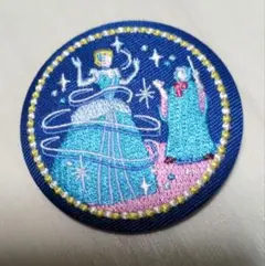 ディズニー　刺繍缶バッジ　シンデレラ