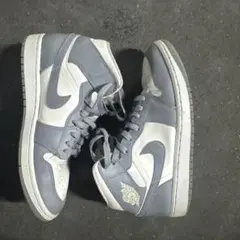 Nike Women's Air Jordan 1 Mid 