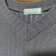 GARNIER ダークブラウン Vネックセーター