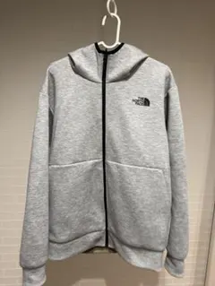 未使用に近いTHE NORTH FACE リバーシブルジャケット　フーディ