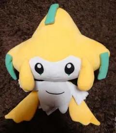ポケモンセンター限定　ぬいぐるみ 等身大ジラーチ