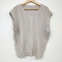 ☆GRLベージュ ケーブルニット ノースリーブベスト