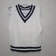 ホワイト ネイビー ケーブル編み ベスト