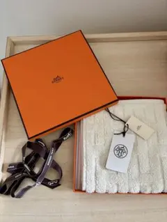 Item thumbnail for item c5ab09ae-5495-4a7d-8309-3a2e049b6b90