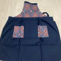 セール　新品　未使用　ネイビー 幾何学模様 エプロン　縦85、横77