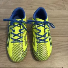 umbro フットサルシューズ イエロー/ブルー　20センチ