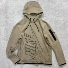 新品　Lサイズ NIKE テックフリース ナイキ パーカー ベージュ 人気