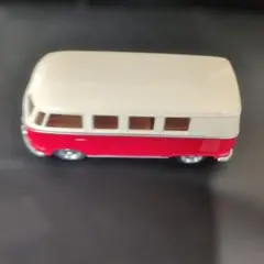 ★新品★Volkswagen Type 2 バス ミニカー レッド×ホワイトのサムネイル