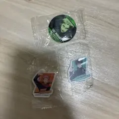 呪術廻戦 缶バッジ アクリルバッジ 3種セット