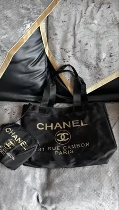 CHANEL ノベルティ ナイロントートバッグ 収納ポーチ付き 残2点