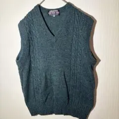 【個性派古着】グリーン系 ケーブル編み Vネック ニットベスト　美品　ウール　L
