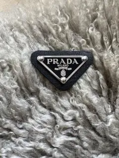 PRADA ブローチ　アクセサリー ブラック プラダ 黒 コサージュ