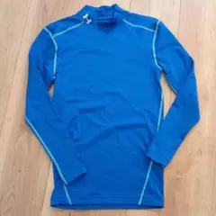 美品 Under Armour MD ブルー 長袖アンダーシャツ