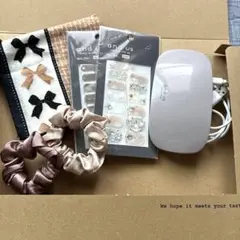 めちゃお得！まとめ売り　シュシュ ネイルシール ハンカチ ＵＶライト セット