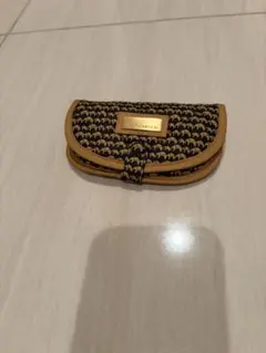 Item thumbnail for item fa3e8154-9b66-4e78-b8cf-a05e64bff1e7