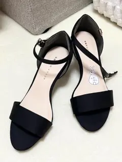 【新品】ジェリービーンズ ♡パールヒールストラップサンダル