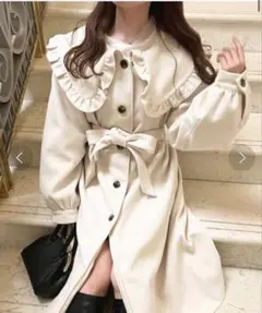 《apres jour》フリル襟ロングコートのサムネイル