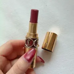 イヴ・サンローラン ルージュ ヴォリュプテ シャインＮｏ．7