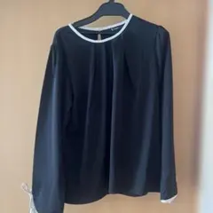 黒シャツレディース