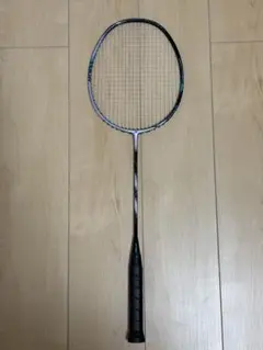 美品YONEX アストロクス88S TOUR（3UG5）元グリ有、ガット張り済み