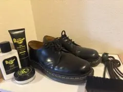 Dr. Martens 3ホール ブラック 手入れ道具・靴紐付き(バラ売り可)