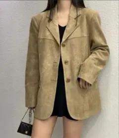 ベージュ テーラードジャケット