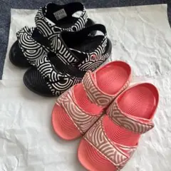 adidas コラボ幾何学模様 サンダル2足セット