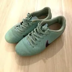 Item thumbnail for item 7f2af0eb-f764-4ecb-9cf9-dbf4a4bb6680