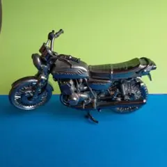 値下げ致しました。 カワサキ750SS メタルミニチュア（箱付き）のサムネイル