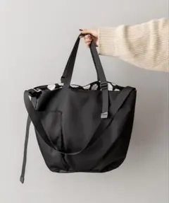 ★イア ハピヨネ　大人気アジャスタートートバッグ　A4サイズ対応★