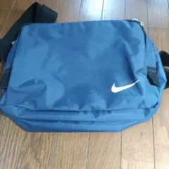 Nike ネイビー ショルダーバッグのサムネイル