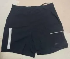 美品　Nike M 黒ショートパンツ ジッパーポケット付き