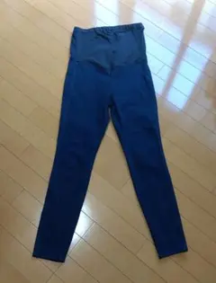 ユニクロ ウルトラストレッチマタニティレギンスパンツ　デニム ブルー サイズM