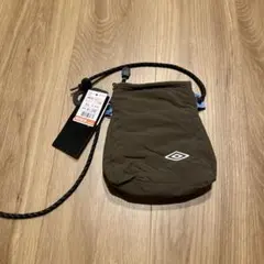 しまむら　umbroコラボ　バッグ