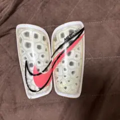 NIKE マーキュリアル シンガード すねあて