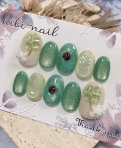 ネイルチップ　マグネット　ぷっくりクローバー　現品