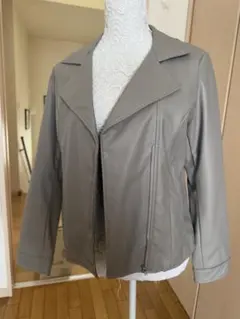 グレー 合成皮革 ライダースジャケット