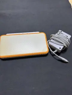 New 2DS LL ホワイト/オレンジ　ジャンク品
