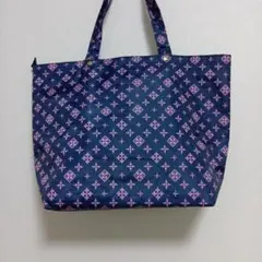 ラシットネイビーとピンクのトートバッグ