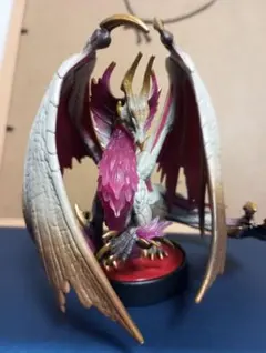 amiibo モンスターハンター 　メル・ゼナ　フィギュア　CAPCOM